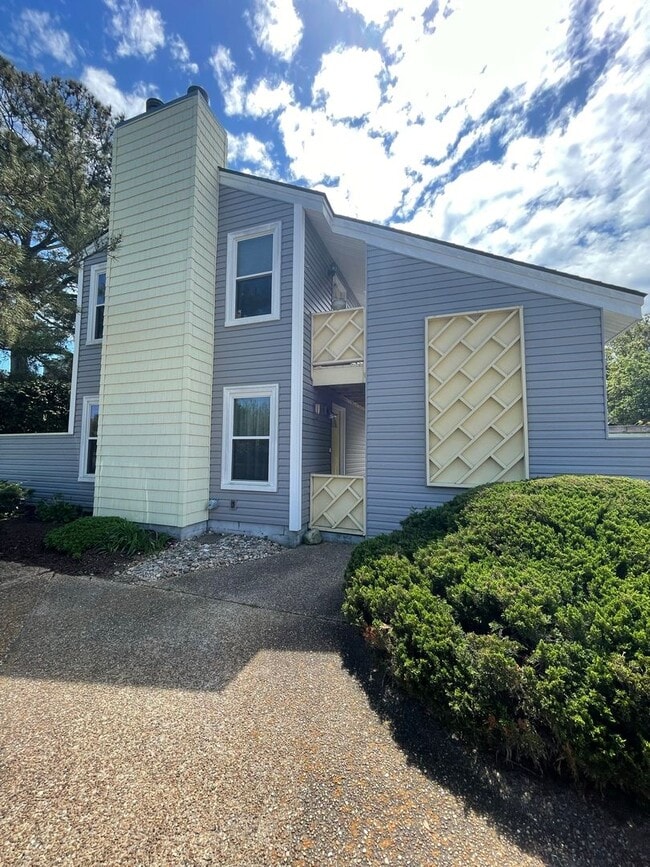 NORTH END VA. BEACH 200 83rd St Virginia Beach VA 23451 Apartment