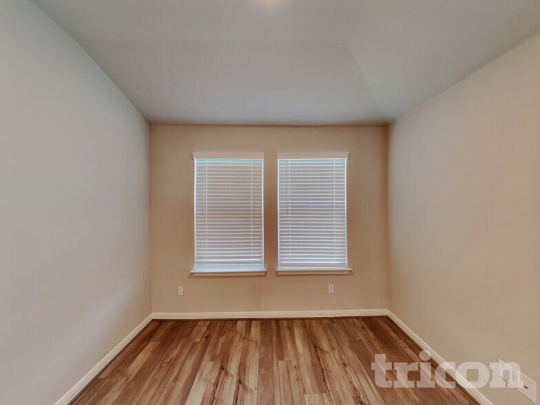 Building Photo - 5723 Jayden Pass