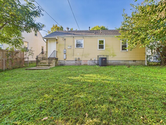 Building Photo - 1108 Goddin St