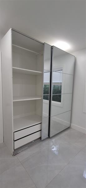 Building Photo - 1534 Van Buren St