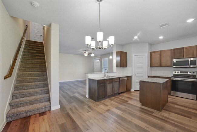 Building Photo - 25172 Pacific Wren Dr