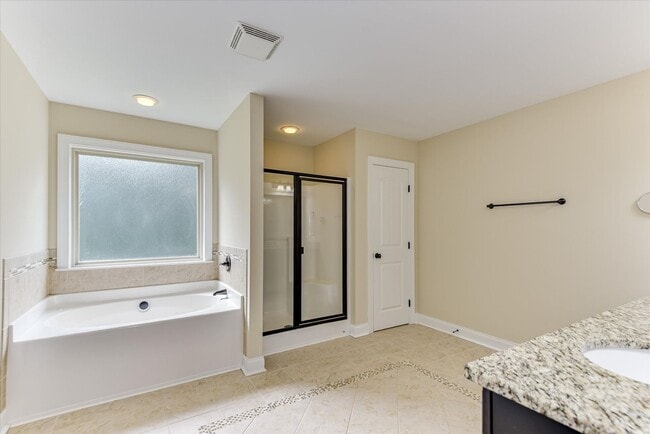 Building Photo - 4215 Windslow Dr