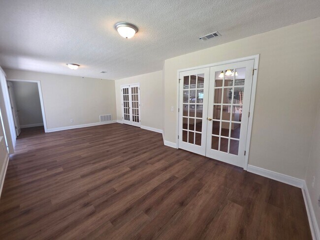 Building Photo - 4BR/3BA home with shed close to Navy Federal Credit Union