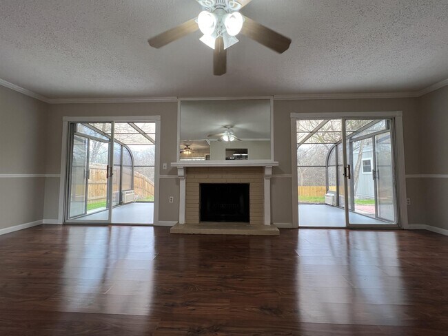 Building Photo - 116 Meadow Lark