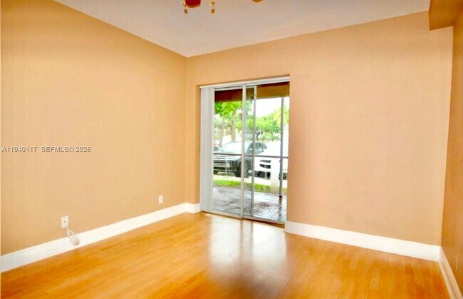 Building Photo - 5654 Rock Island Rd