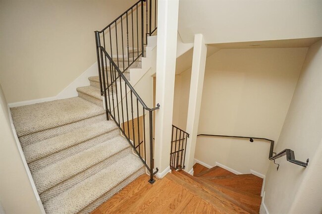Building Photo - 4411 Koehler St