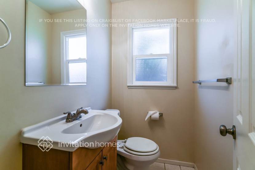 Building Photo - 7318 Zelzah Ave