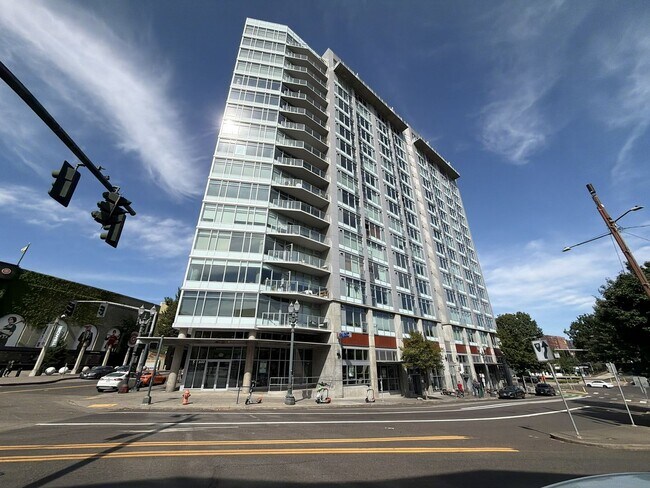 Building Photo - 1926 W Burnside St