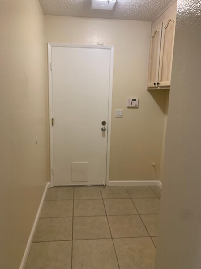 Building Photo - Upgraded Suisun City Home Available NOW!