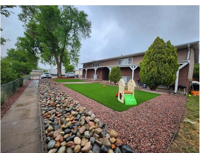 Building Photo - 7165 Alegre Cir