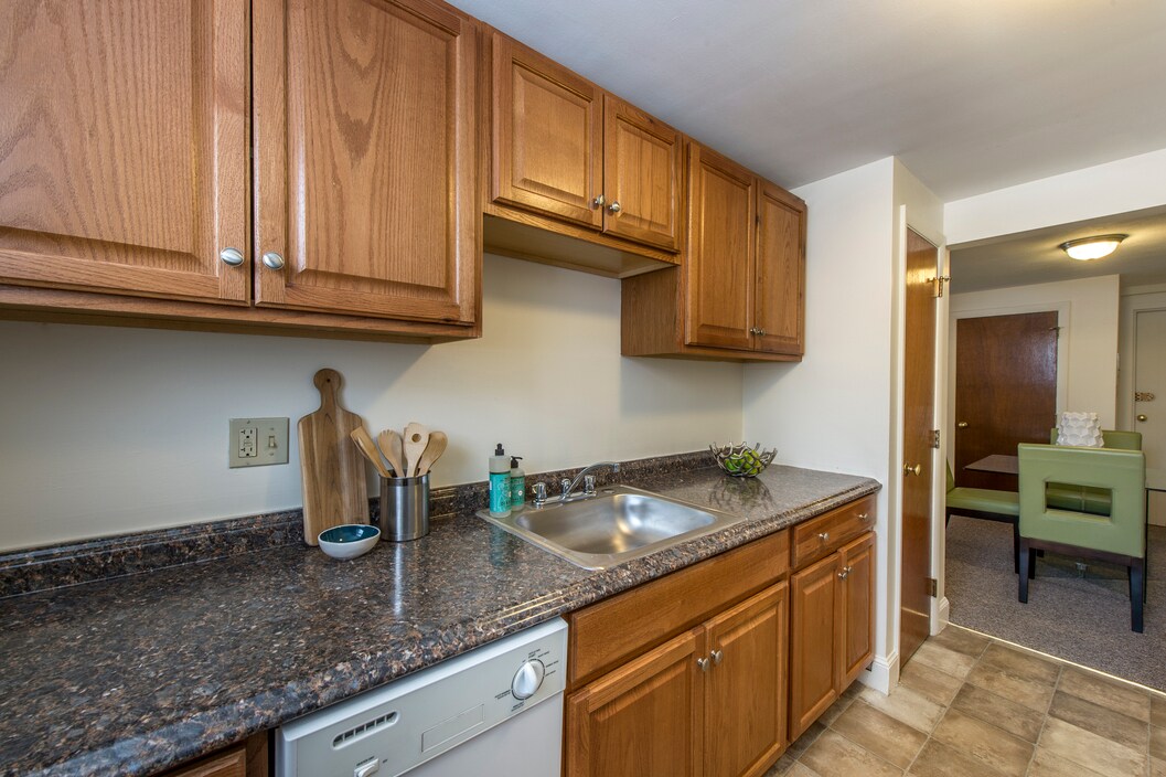 Building Photo - 14 Brattle Ln