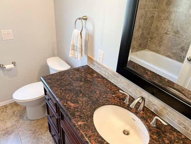 Building Photo - JUST REDUCED!! HOUSE -  COTTONWOOD - VERDE VILLAGE