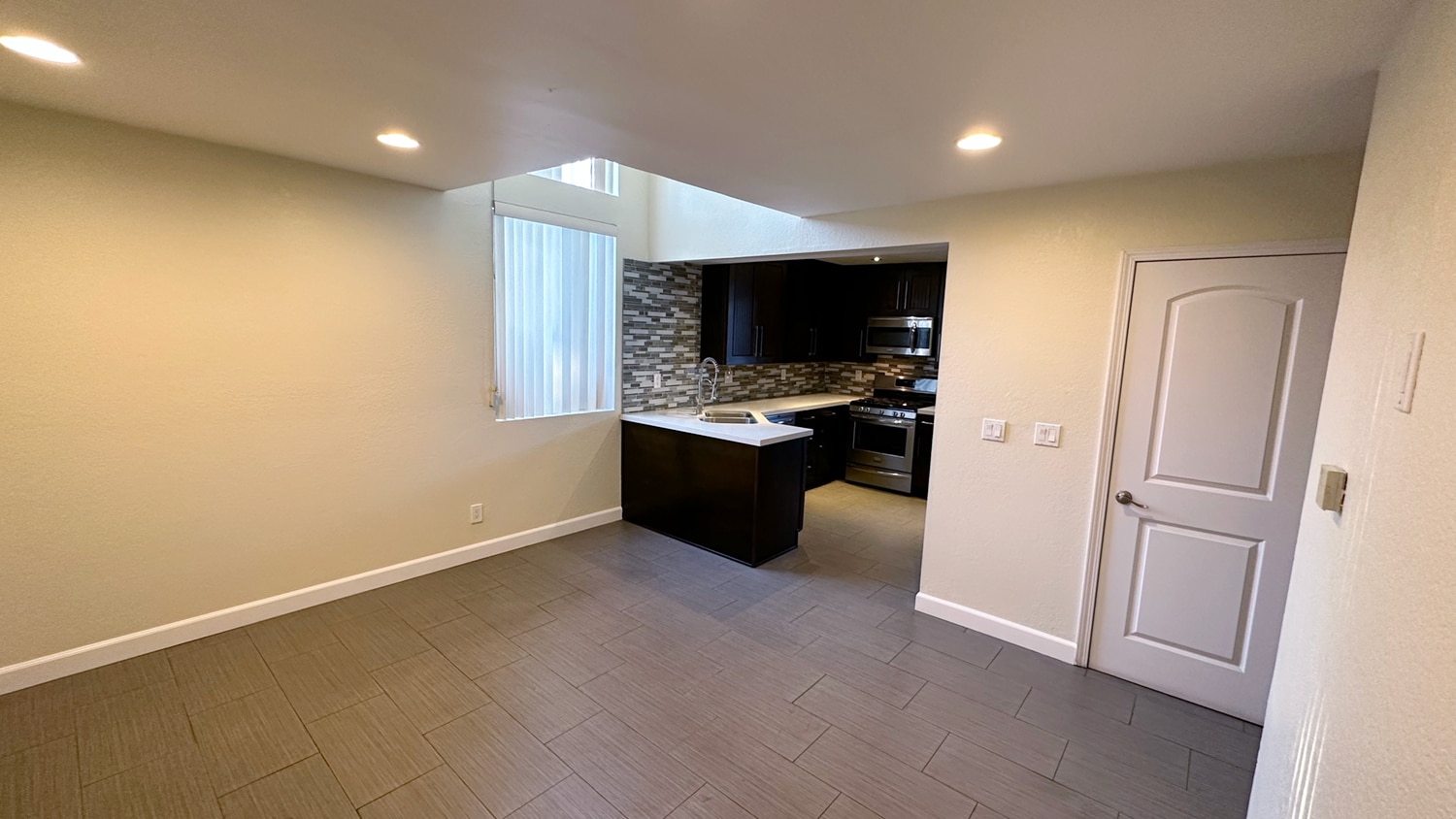 Building Photo - 23215 Kimmore Ter