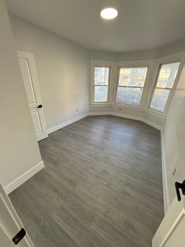 Building Photo - 160 Renner Ave