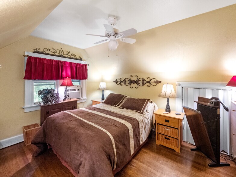 Building Photo - 1115 Eton Cross Rd