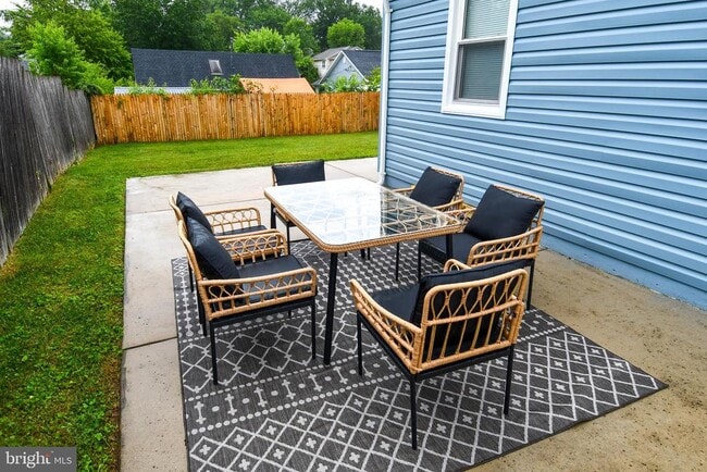 Building Photo - 503 Woodston Rd