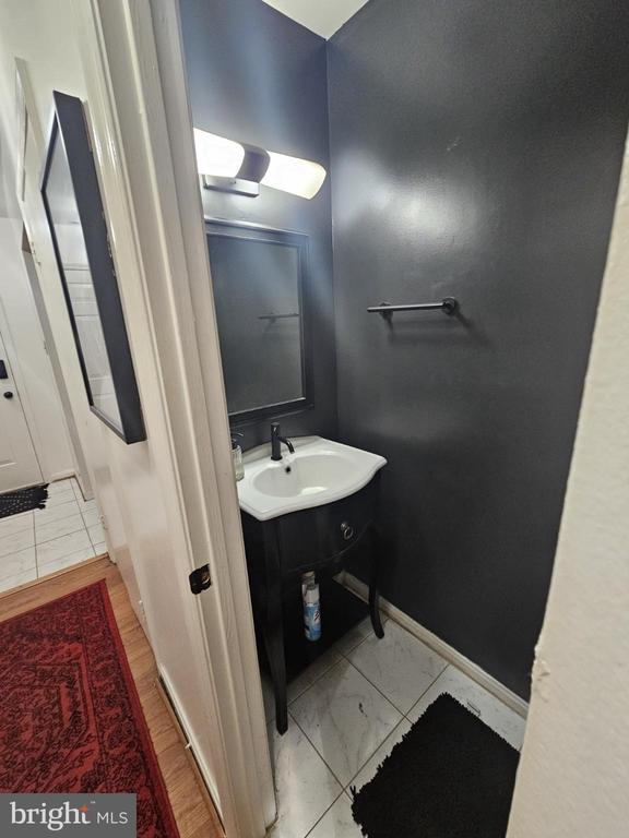 Building Photo - 511 Mt Lubentia W