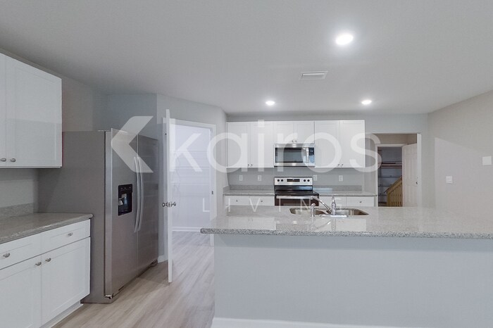 Building Photo - 4804 Malay Cir