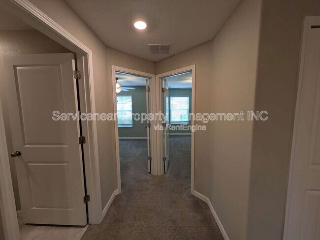 Building Photo - 11818 Dumaine Valley Rd