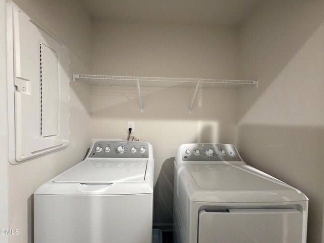 Building Photo - 6618 Gibraltar Rock Dr