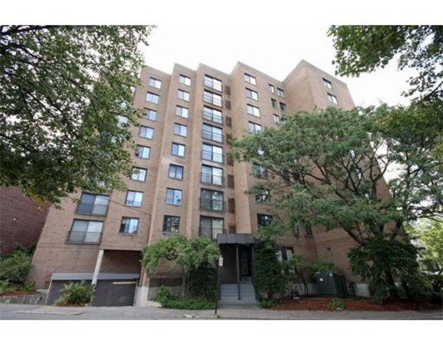 Building Photo - 1243 Beacon St