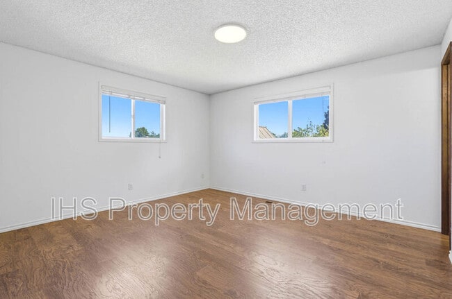 Building Photo - 1506 Cimarron Ave