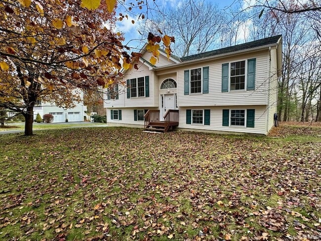 Building Photo - 18 Penny Ln