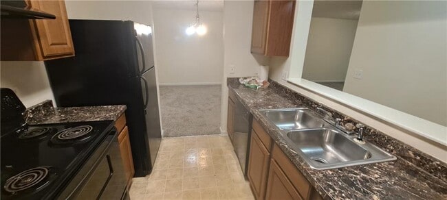 Building Photo - 7104 Fairington Ridge Cir
