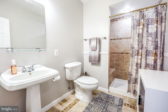 Building Photo - 24990 Mineral Springs Cir