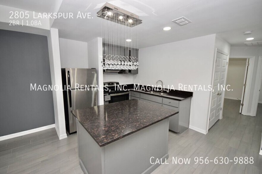 Building Photo - 2805 Larkspur Ave