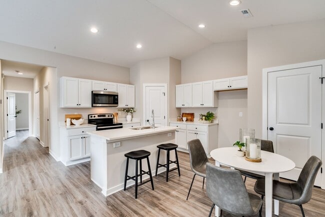 Building Photo - 1761 E Watervale Ct