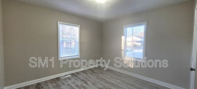 Building Photo - 2404 Williams Ave