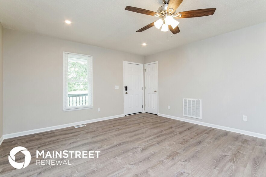 Building Photo - 206 Scotts Creek Run