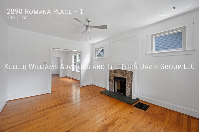 Building Photo - 2890 Romana Pl