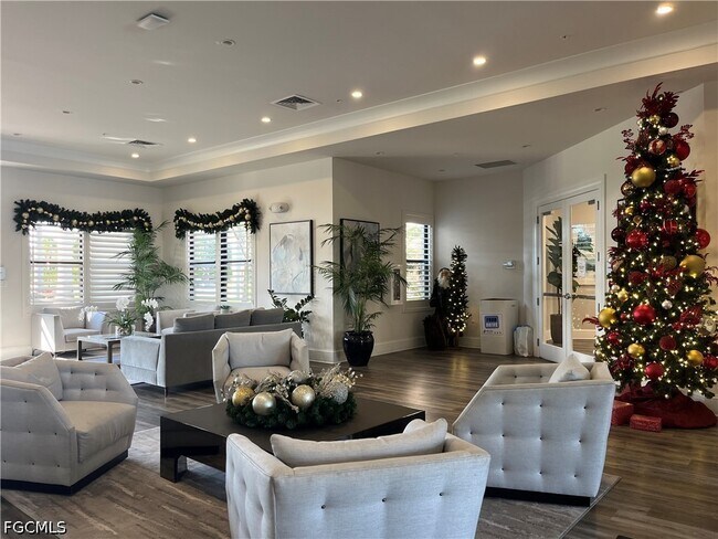 Building Photo - 14662 Cantabria Dr