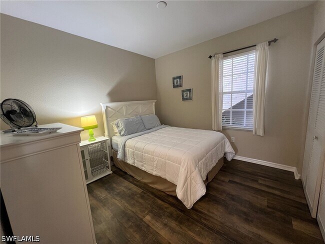 Building Photo - 8125 Celeste Dr