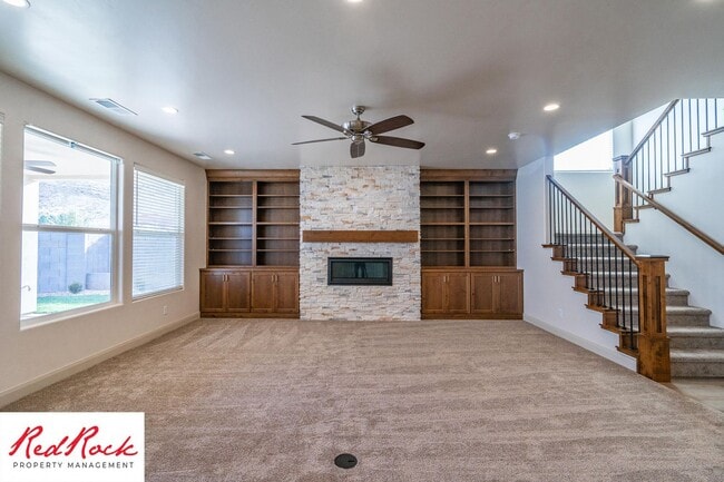 Building Photo - 7 Bedroom Home with 5 Car Garage