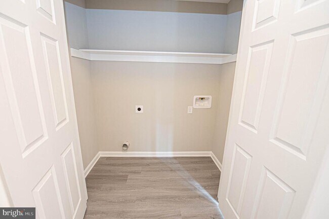 Building Photo - 242 Morgans Ct