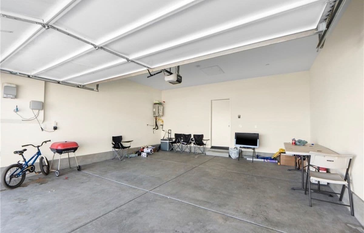 Building Photo - 12383 Ranchito Wy