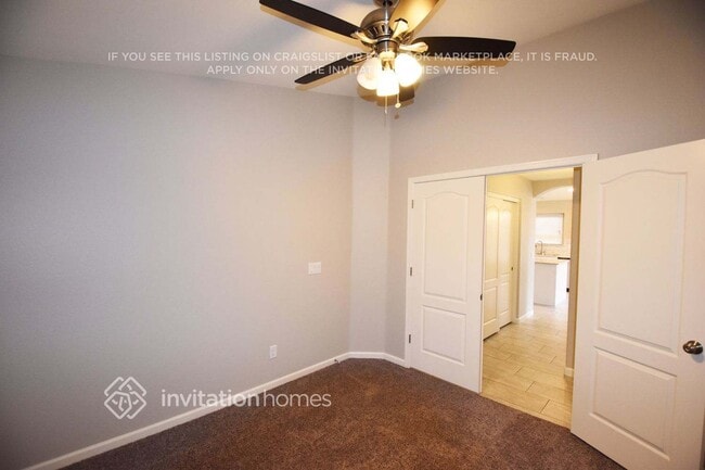 Building Photo - 16005 W Latham St