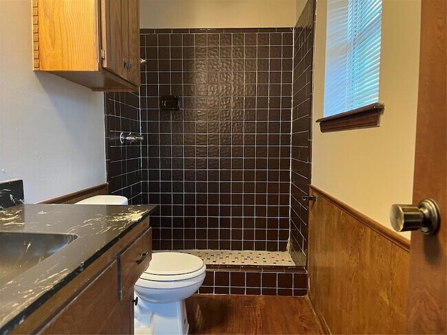 Building Photo - 10329 Exter Ave