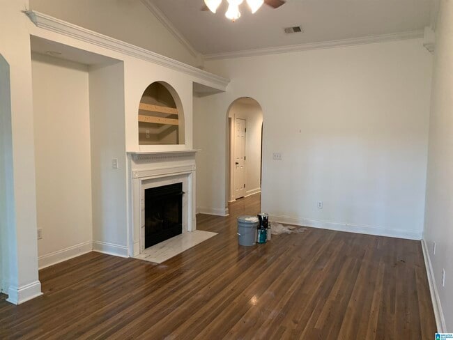 Building Photo - 5651 Colony Ln
