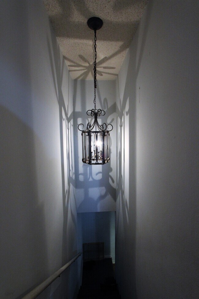 Building Photo - 2389 Gregory Dr