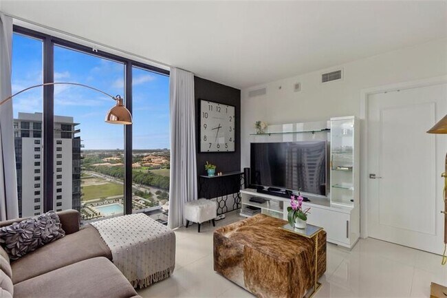 Building Photo - 5300 NW 85th Ave