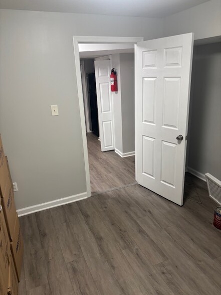 Building Photo - 2504 Heatherwood Ct