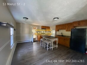 Building Photo - 53 Maple St