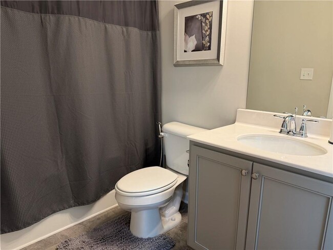 Building Photo - 389 Paxton LN