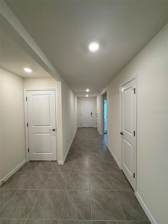 Building Photo - 8878 SW 48th Ave