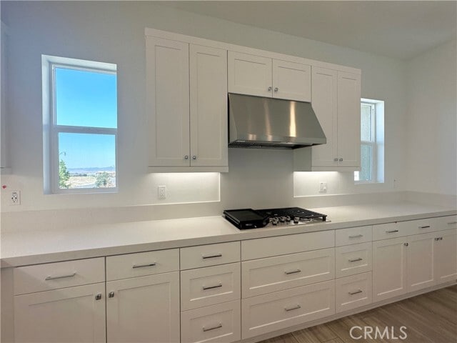 Building Photo - 322 Tank