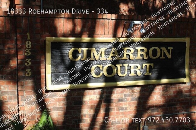 Building Photo - 18333 Roehampton Dr